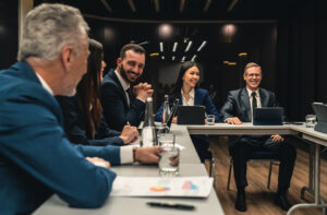 Envie-de-lancer Animation team building pour entreprise avec Velvet